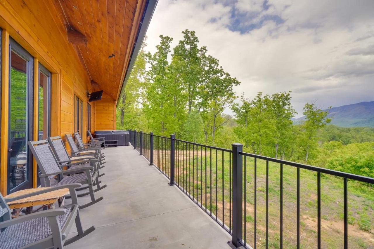 Gatlinburg Vacation Rental With Private Hot Tub! Exterior photo