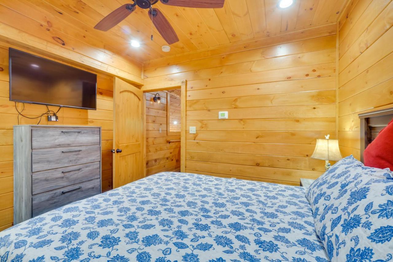 Gatlinburg Vacation Rental With Private Hot Tub! Exterior photo