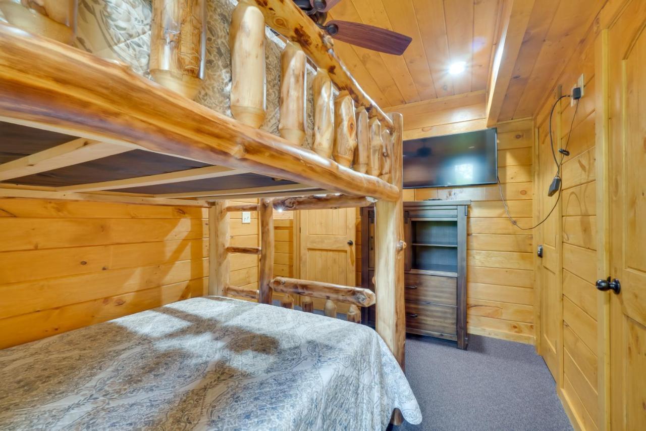 Gatlinburg Vacation Rental With Private Hot Tub! Exterior photo