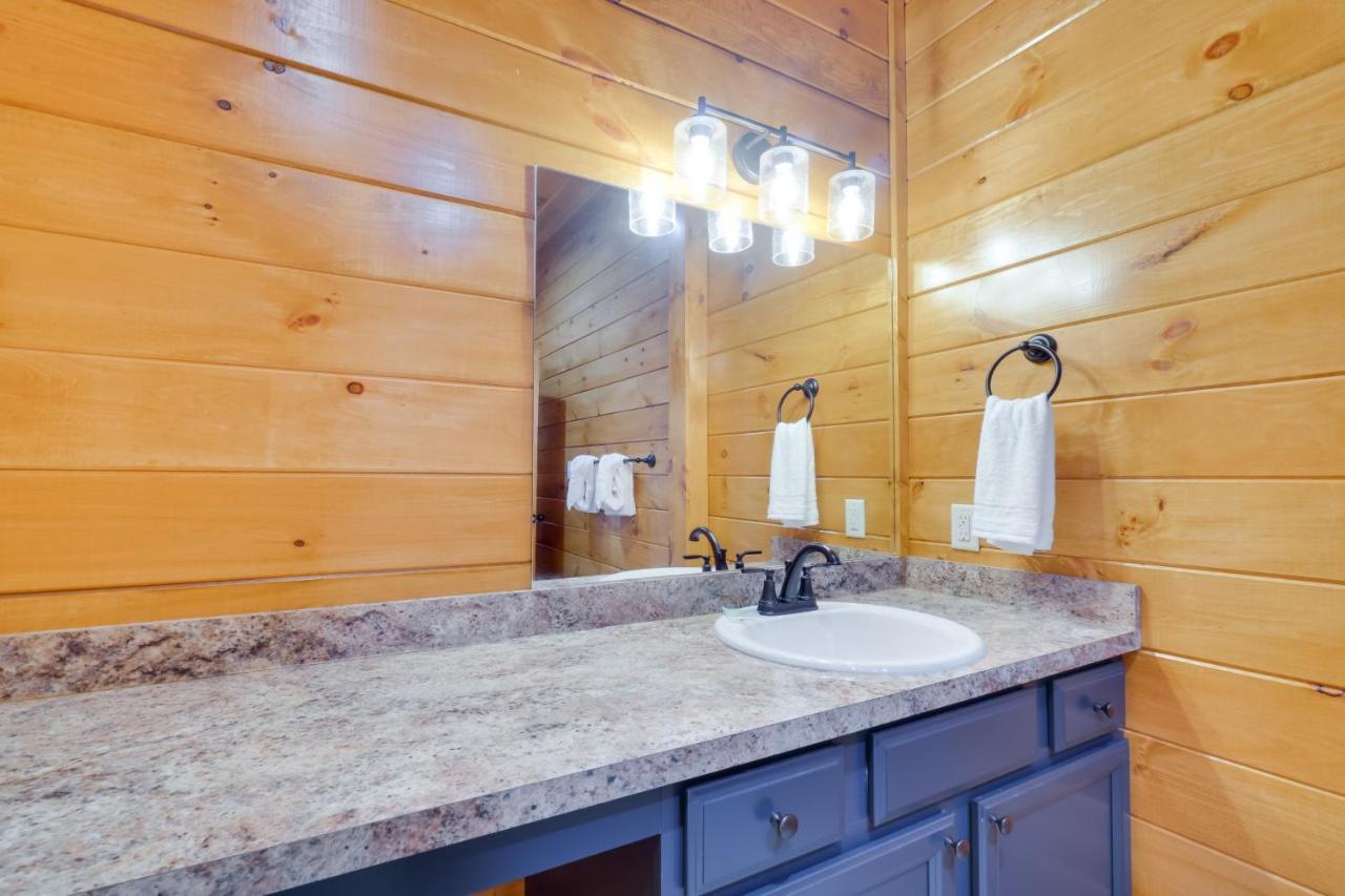 Gatlinburg Vacation Rental With Private Hot Tub! Exterior photo