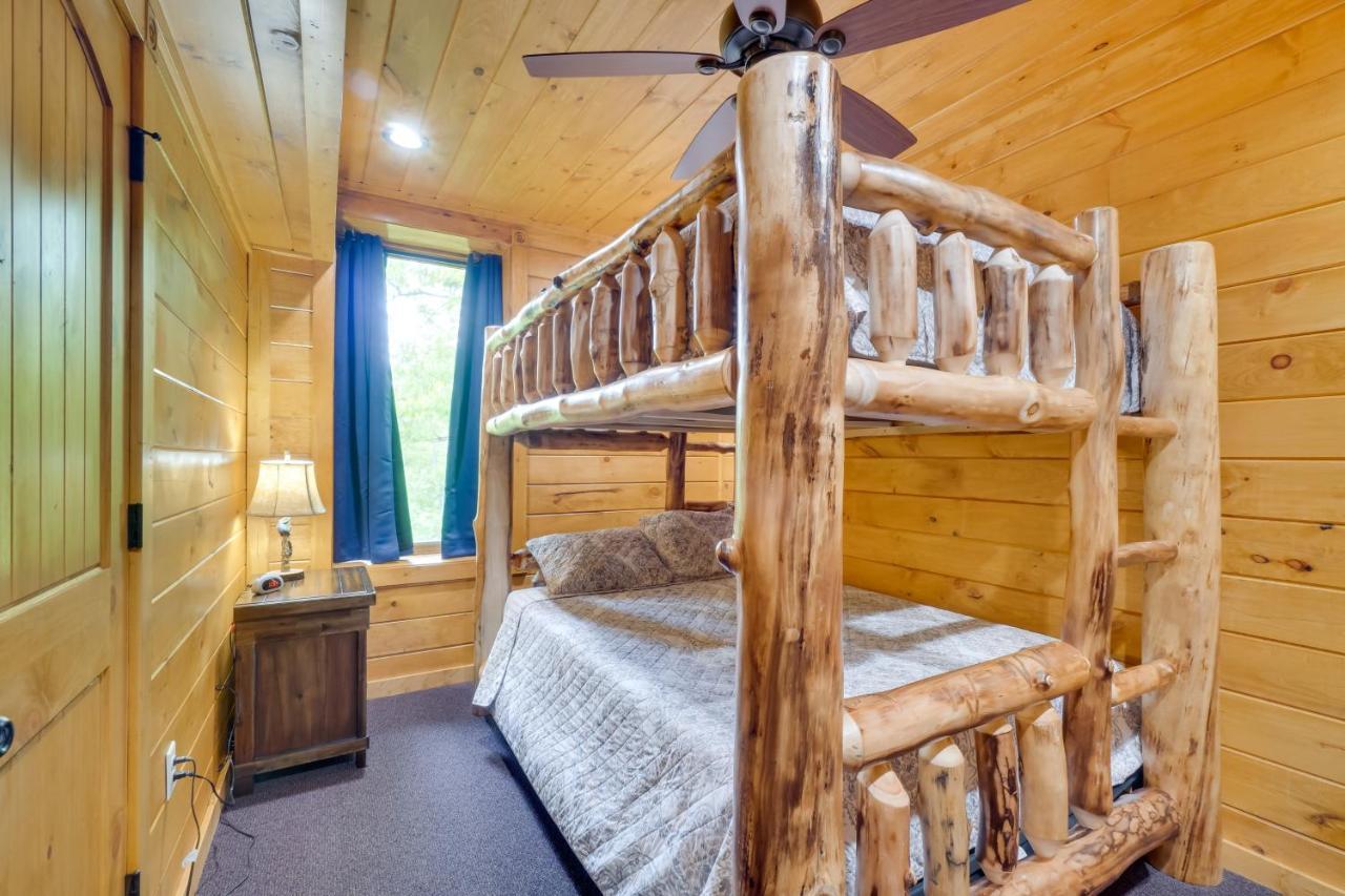 Gatlinburg Vacation Rental With Private Hot Tub! Exterior photo